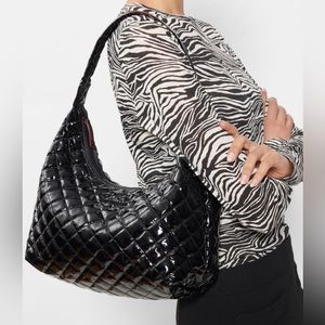 Mz Wallace Metro shoulder! (Medium size)